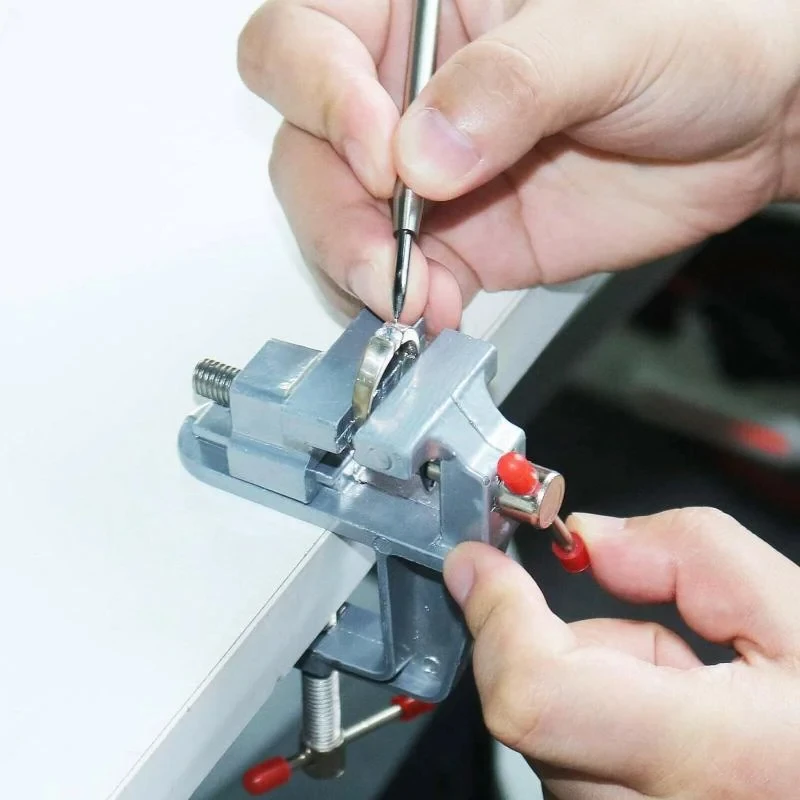 Mini étau d'établi, vis de ser - Diy Electronics Bench avis et prix